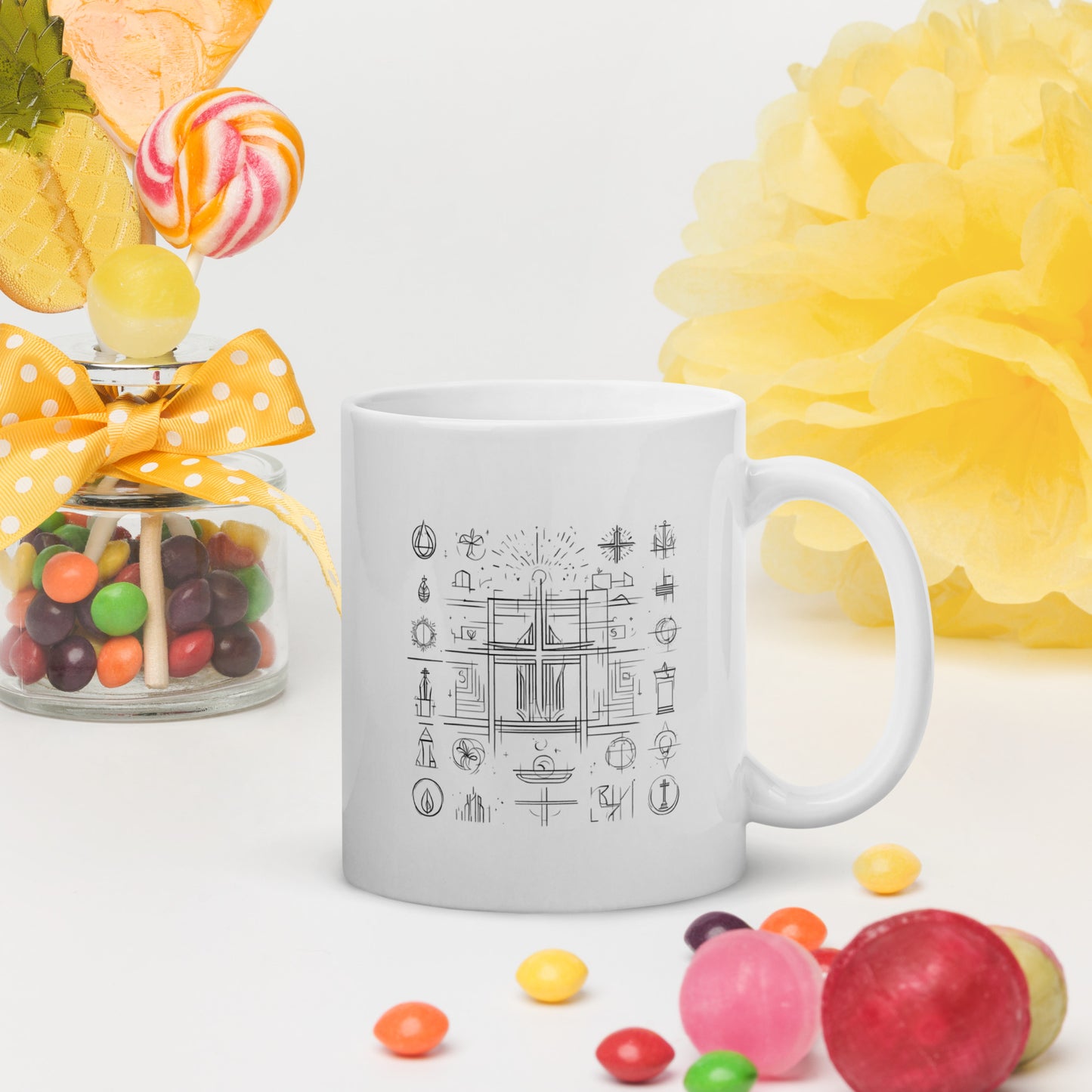 Tasse weiß glänzend Stillleben christliche Symbole